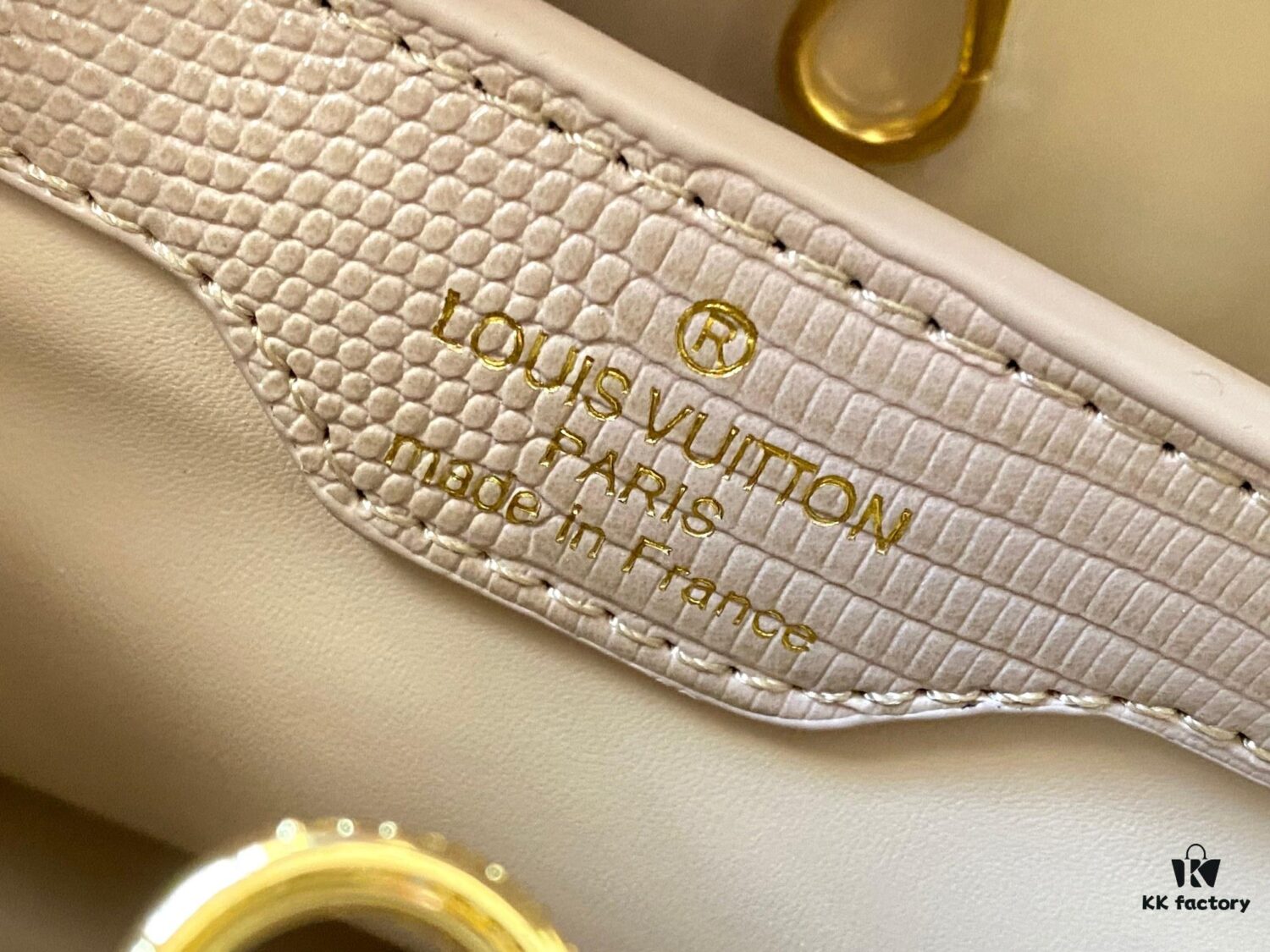 69307e176e68136f4d9a734f Top Quality Original Guangzhou Stock M99528 Beige Lizard Leather Gold-Tone Hardware Capucines BB Handbag