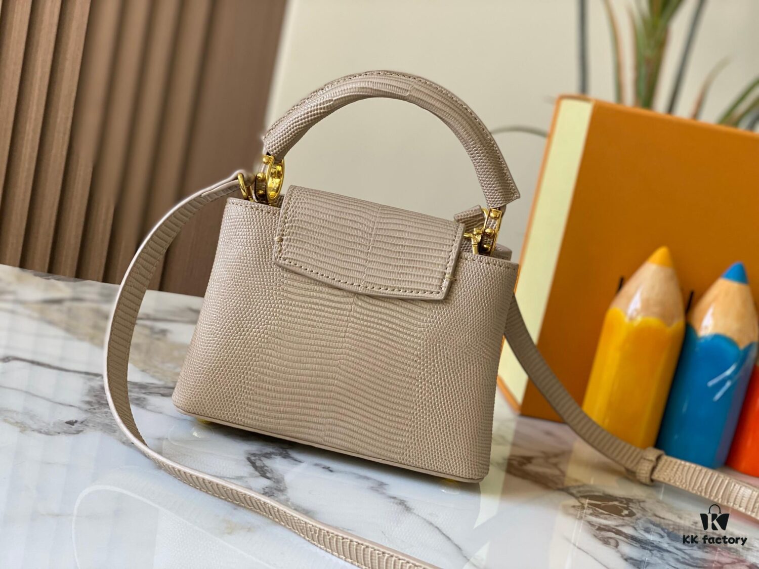 69307e196e68136f4d9a7351 Top Quality Original Guangzhou Stock M99527 Beige Lizard Leather with Gold Hardware