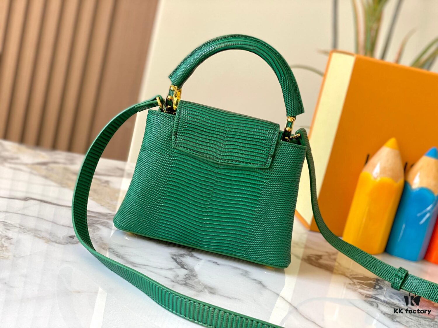 69307e236e68136f4d9a7364 Top Quality Original Guangzhou M99527 Green Lizard Leather Mini Capucines Bag with Gold Hardware