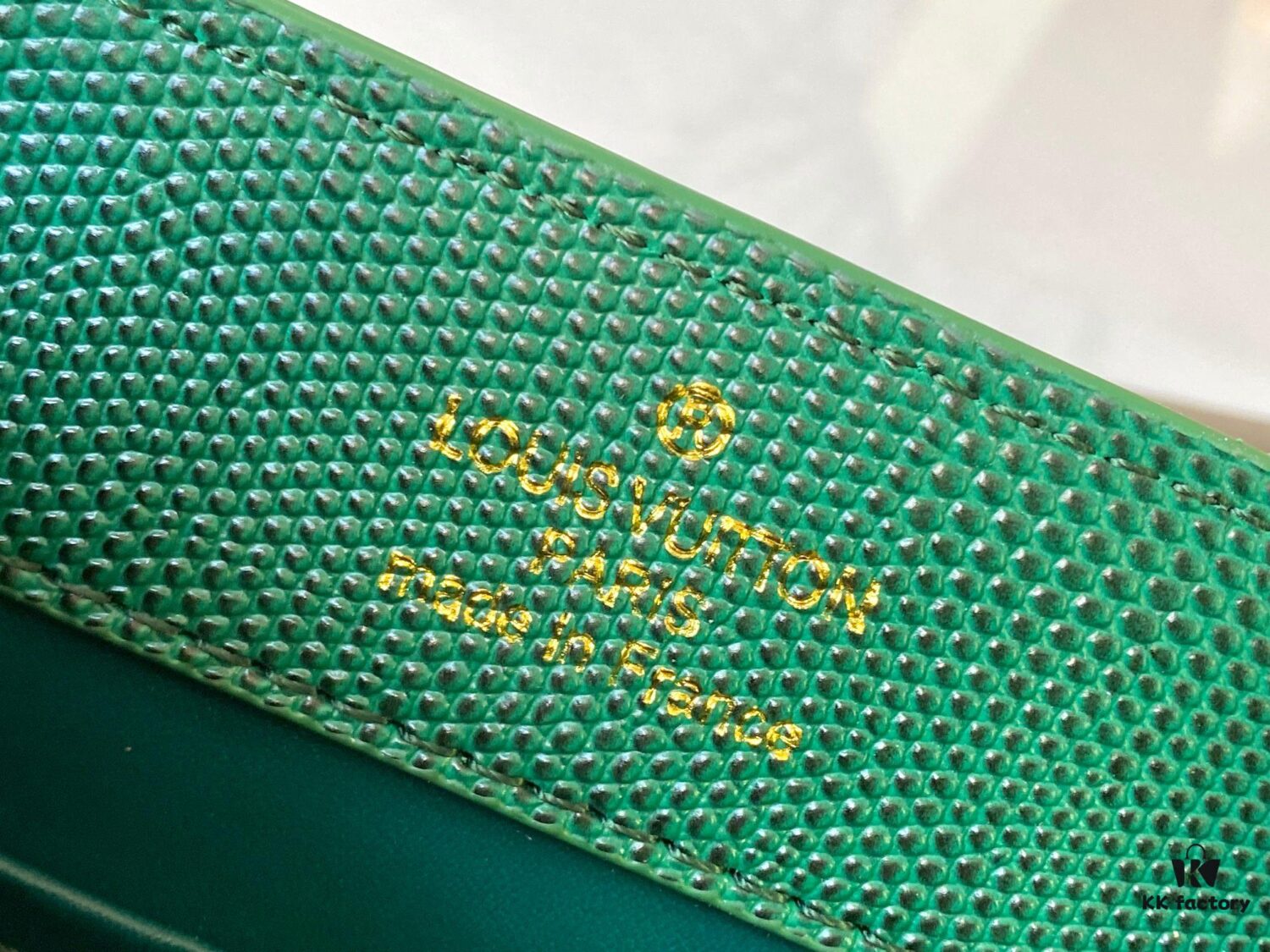 69307e276e68136f4d9a736c Top Quality Original Guangzhou M99527 Green Lizard Leather Mini Capucines Bag with Gold Hardware