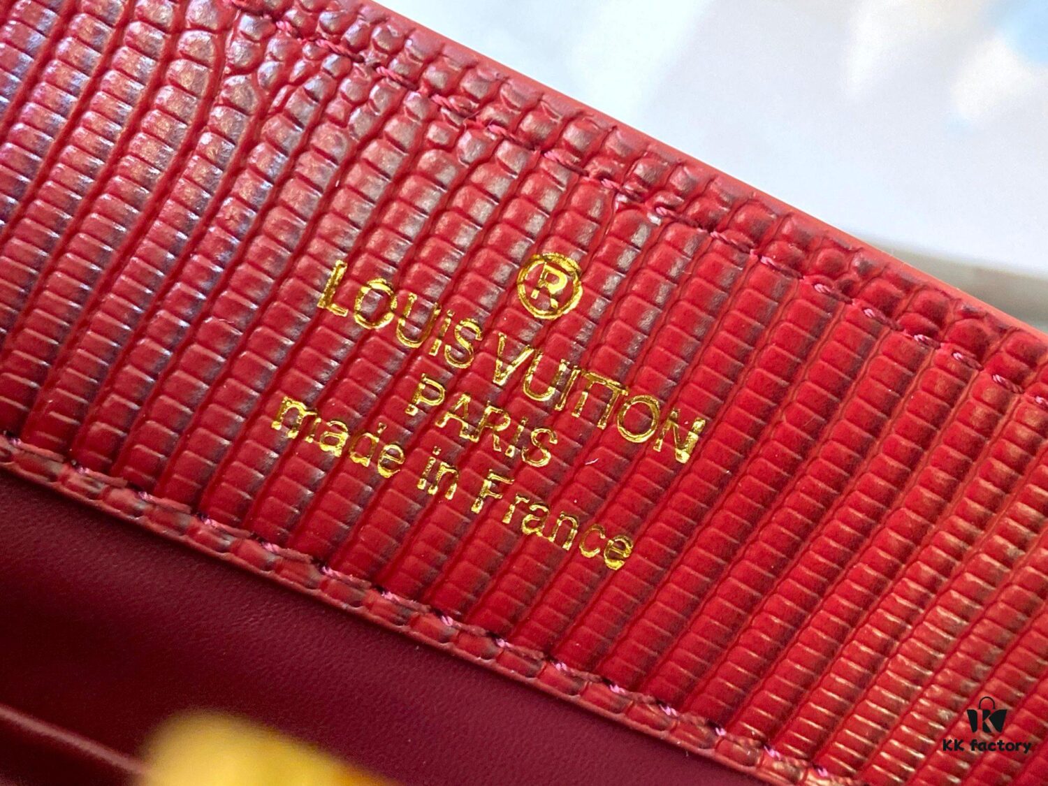 69307e316e68136f4d9a737e Top Quality Original Guangzhou Stock M99527 Burgundy Lizard Leather with Gold Hardware