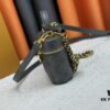 M12427 Vanity Chain Pouch Bag
