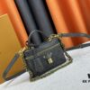 M12427 Vanity Chain Pouch Bag