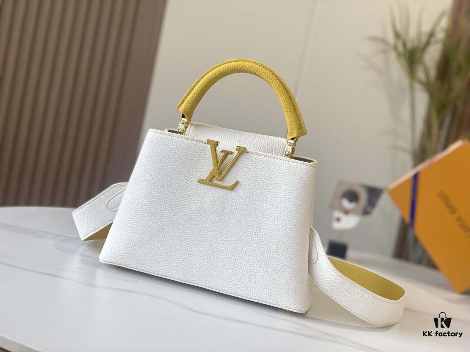 69307e746e68136f4d9a73f8 Upgraded M59468 Capucines BB Handbag
