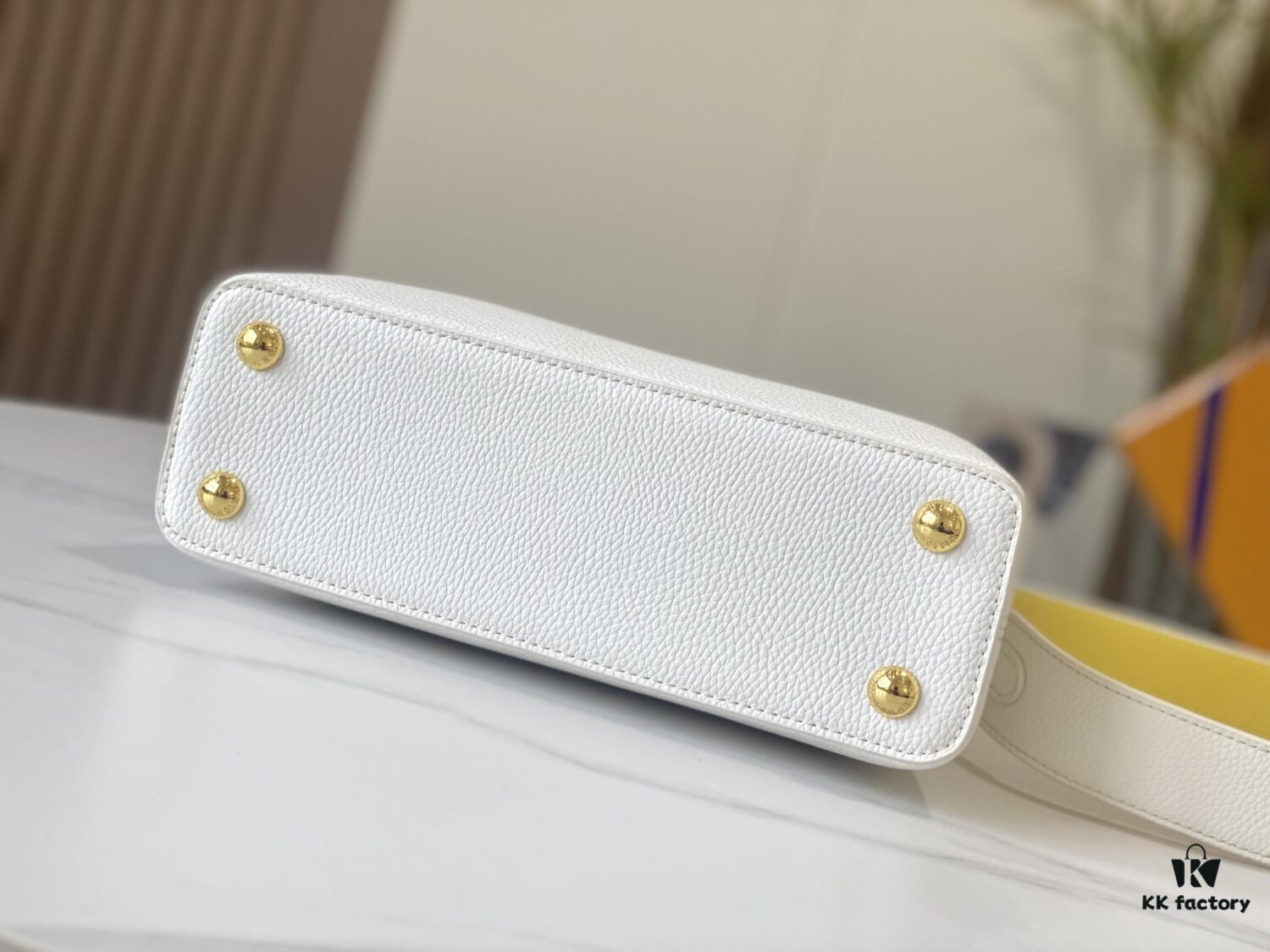 69307e766e68136f4d9a73fc Upgraded M59468 Capucines BB Handbag