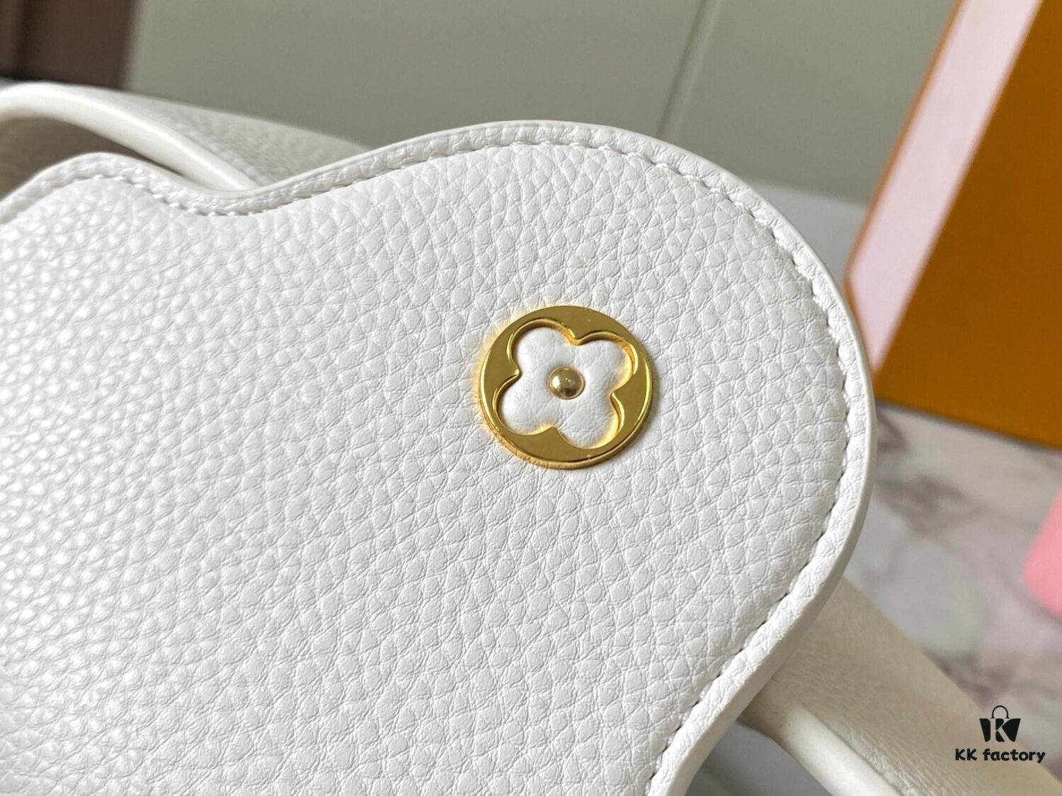 69307ebc6e68136f4d9a7467 Exclusive On-Site Photo - M22054 Capucines BB Bag