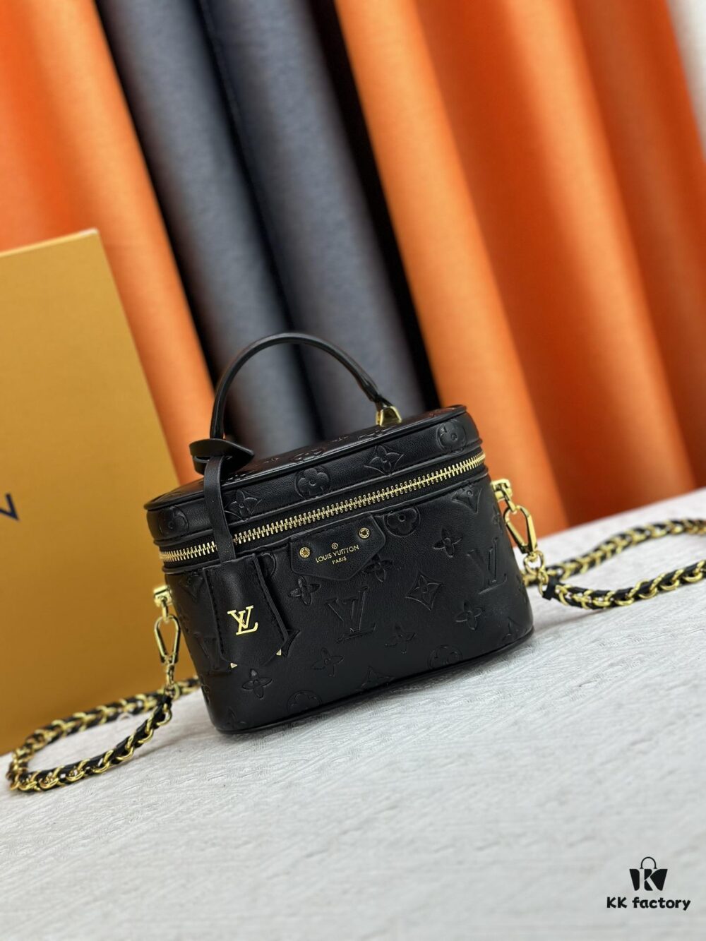 Vanity CC Small Bag in White M25219 and Black M25123