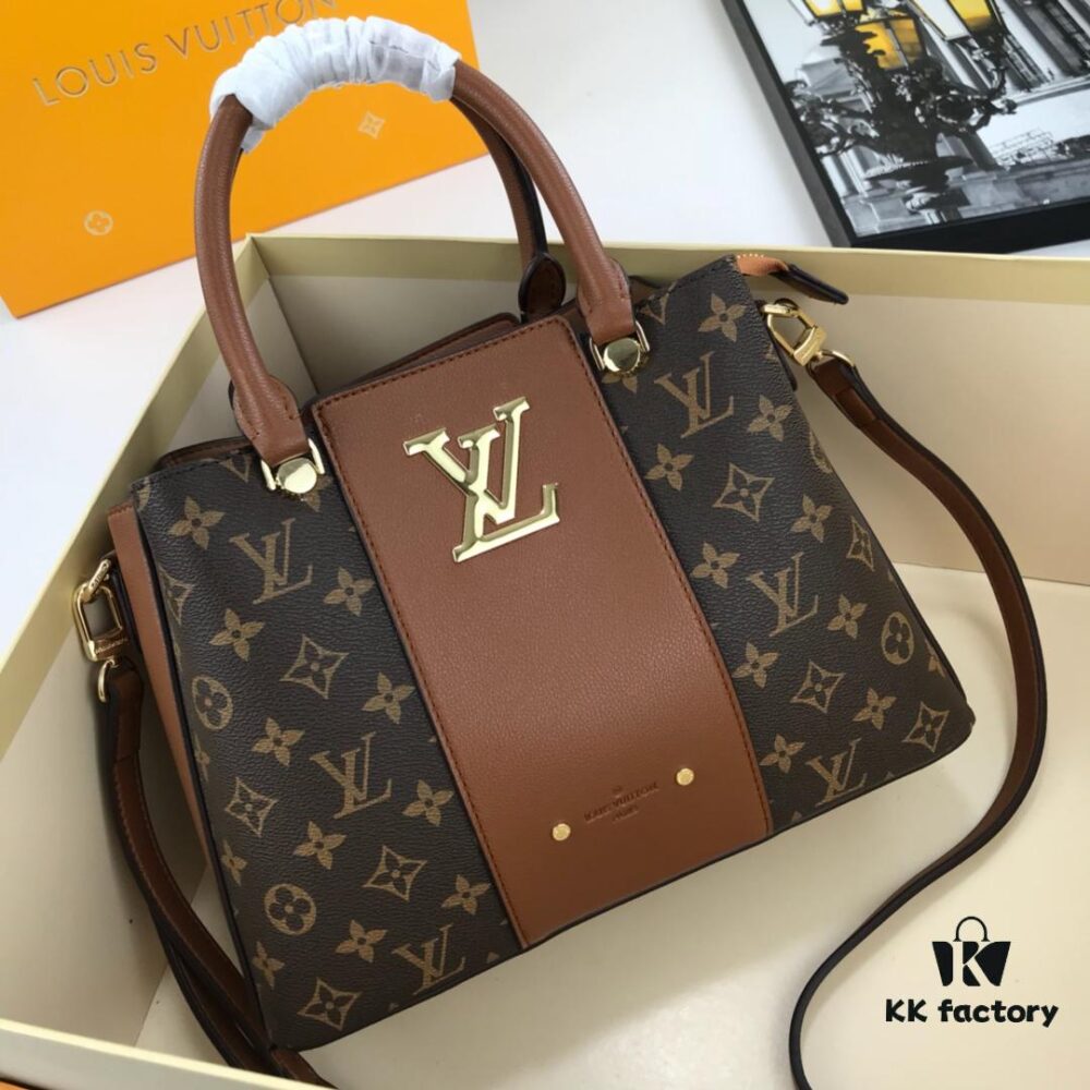 69307edf6e68136f4d9a74a5 New LV Monogram Leather Handheld Shoulder Crossbody Bag Model 55339 with Long Strap, 2020 New Fashion Women's Bag with Monogram and Genuine Leather Strap