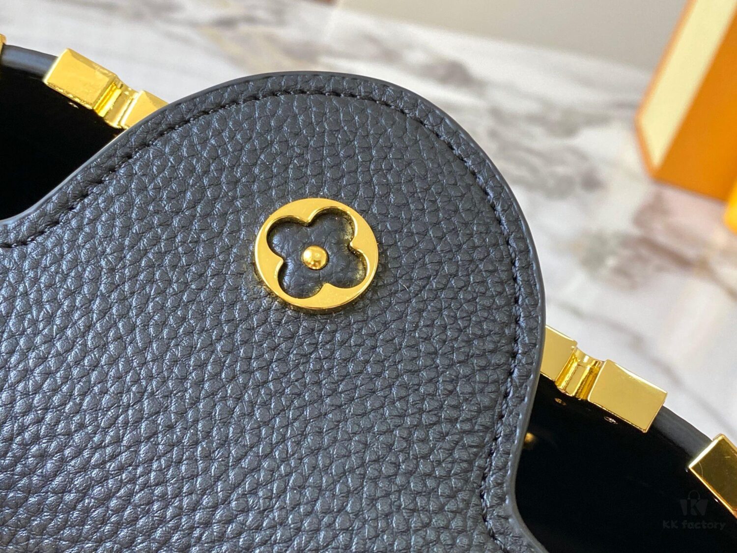 69307ef16e68136f4d9a74c1 Top Quality Original Guangzhou M24584 Black with Gold Diamond Flower Crown Capucines Handbag