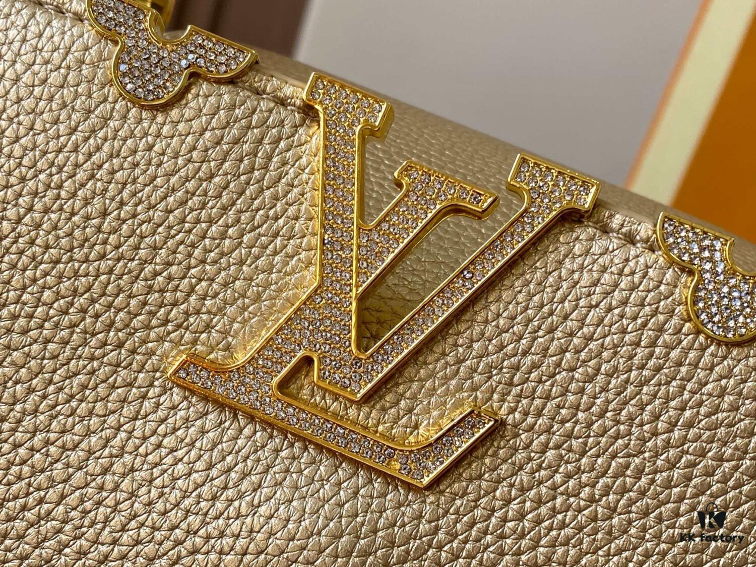69307f026e68136f4d9a74d6 Top Quality Original Guangzhou M24584 Gold-Tone Flower Crown Bag with Crystal Diamonds