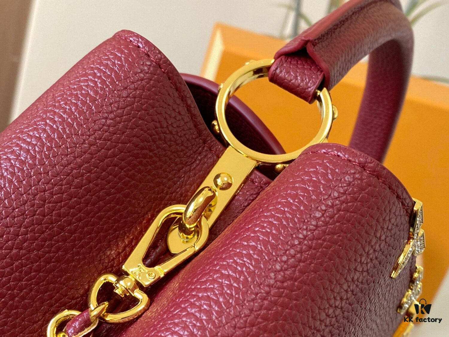 69307f106e68136f4d9a74ef Top Quality Original Guangzhou Version M24585 Chestnut Red and Gold Diamond Flower Crown Capucines Handbag