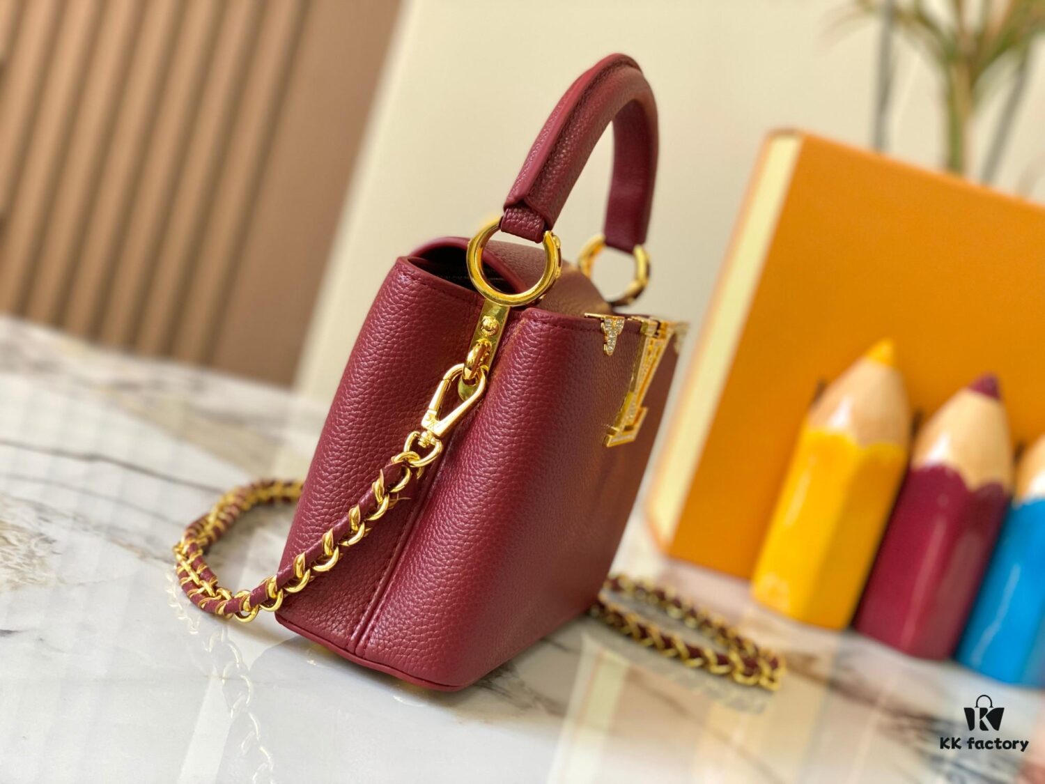 69307f156e68136f4d9a74f5 Top Quality Original Guangzhou M24583 Date Red and Gold Diamond Flower Crown Capucines Handbag