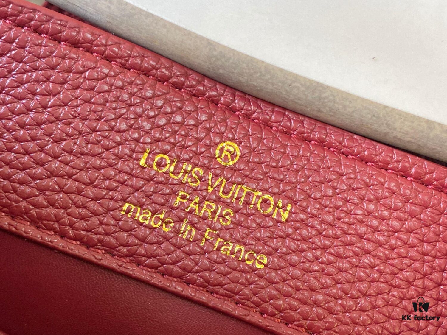 69307f1c6e68136f4d9a7500 Top Quality Original Guangzhou M24583 Date Red and Gold Diamond Flower Crown Capucines Handbag