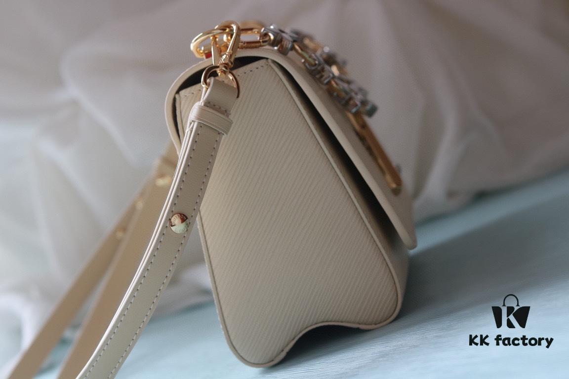69307f516e68136f4d9a7571 Latest European Version Top Original Quality 500/M24044/M24043 Twist MM LV Bloom Handbag