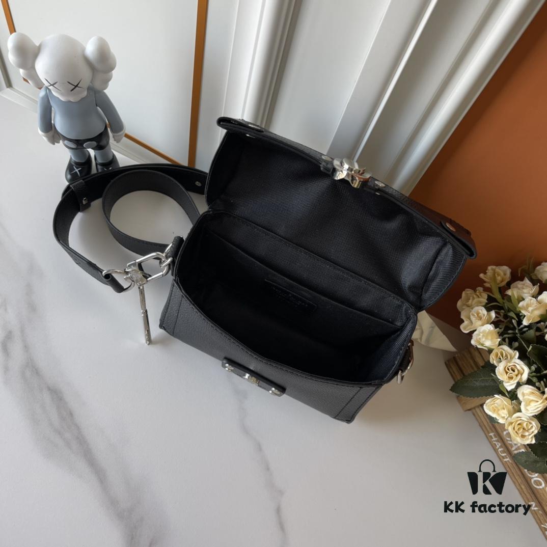 69307fbf6e68136f4d9a768e Upgraded 240 Official Latest Model M11743 Black Flower M11516 Black M11535 Monogram M12686 This Style Soul Trunk Bag by Pharrell Williams