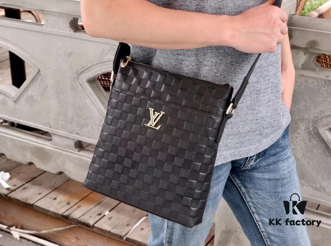 69307fd26e68136f4d9a76b5 New Arrival LV Crossbody Bag 🌲 Italian Imported Cowhide Leather 🌲 Top Quality, Premium Craftsmanship