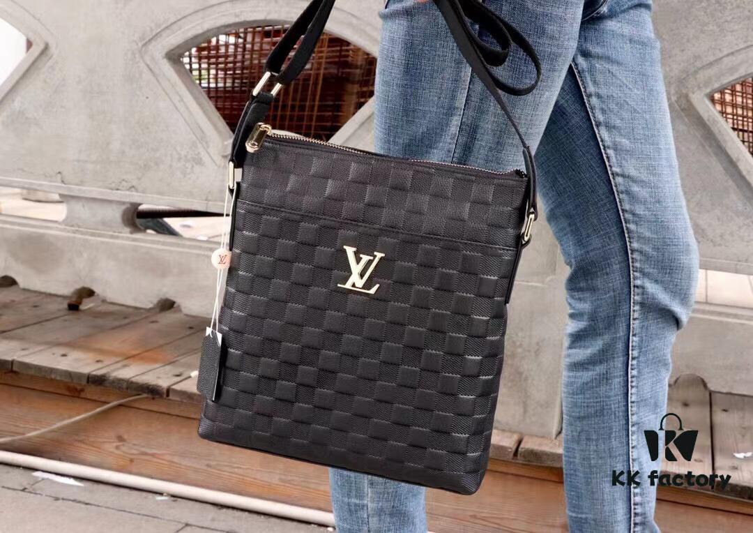 69307fd36e68136f4d9a76b6 New Arrival LV Crossbody Bag 🌲 Italian Imported Cowhide Leather 🌲 Top Quality, Premium Craftsmanship