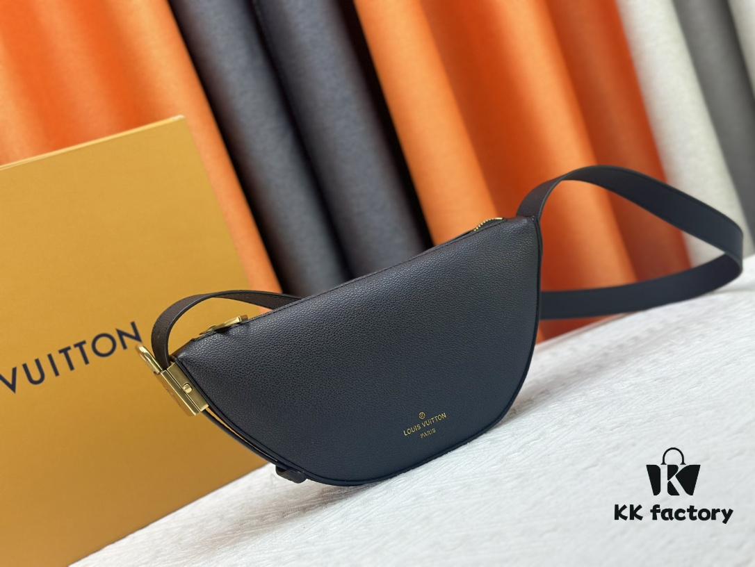 693080966e68136f4d9a789e Low Key Bumbag M83546 M11429 - A Modern Minimalist Design in Exceptionally Soft and Smooth Calfskin with Refined Details