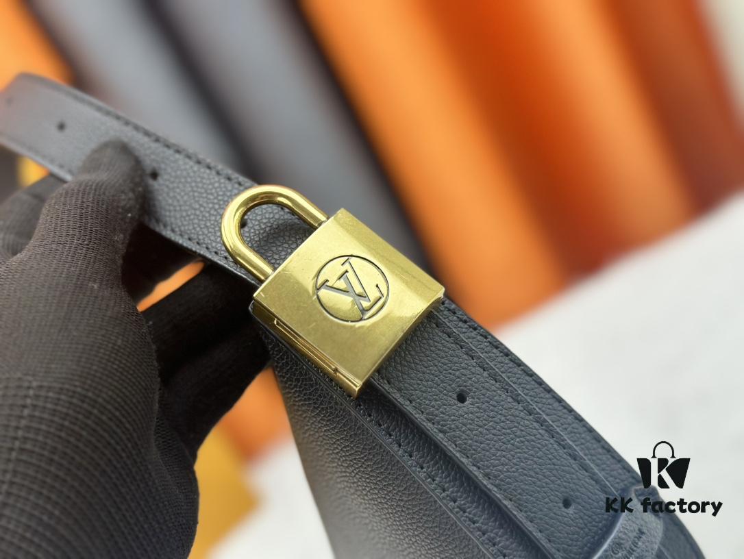 693080986e68136f4d9a78a4 Low Key Bumbag M83546 M11429 - A Modern Minimalist Design in Exceptionally Soft and Smooth Calfskin with Refined Details