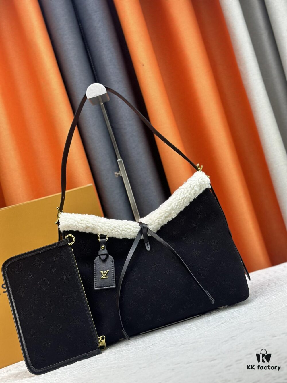 693080b66e68136f4d9a78db M11843 M46203 (Suede Leather with Digital Perforation Technique, Matched Pattern Construction) CarryAll Small Bag from LV Ski Collection