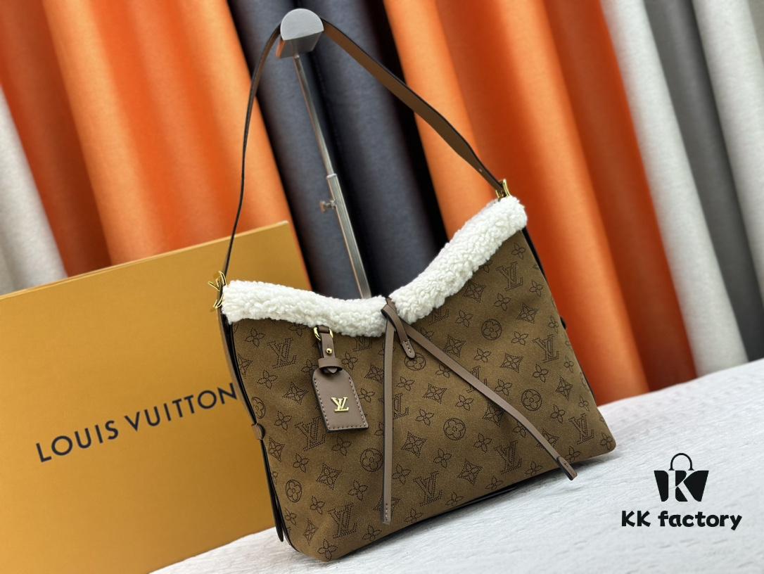693080ba6e68136f4d9a78e2 M11843 M46203 (Suede Leather with Digital Perforation Technique, Aligned Pattern) CarryAll Small Bag