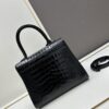 Luxuriously Unveiled 🔥 Crocodile-Embossed MM Size