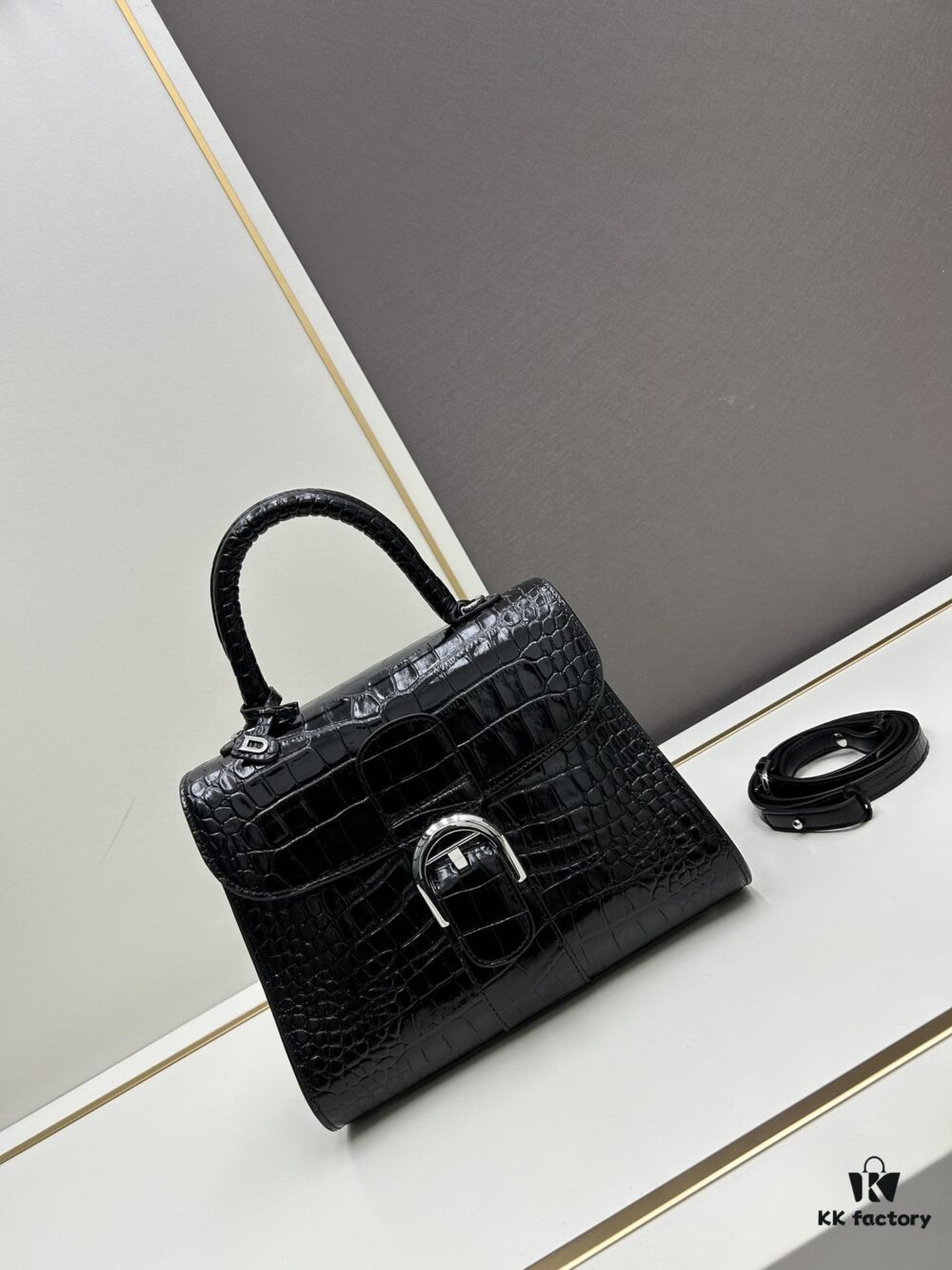 Luxuriously Unveiled 🔥 Crocodile-Embossed MM Size by Delvaux