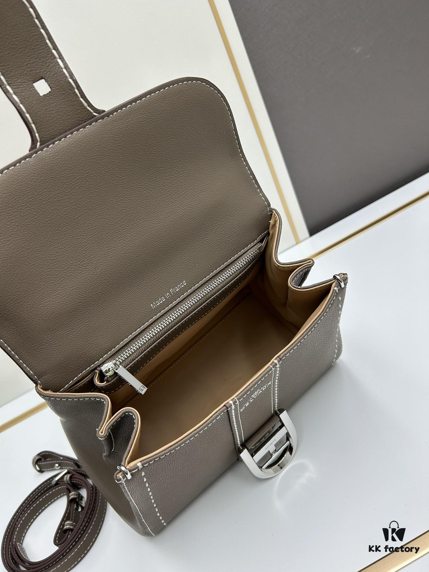 693081566e68136f4d9a7a07 Delvaux 2024 Spring-Summer Exposed Stitching Collection