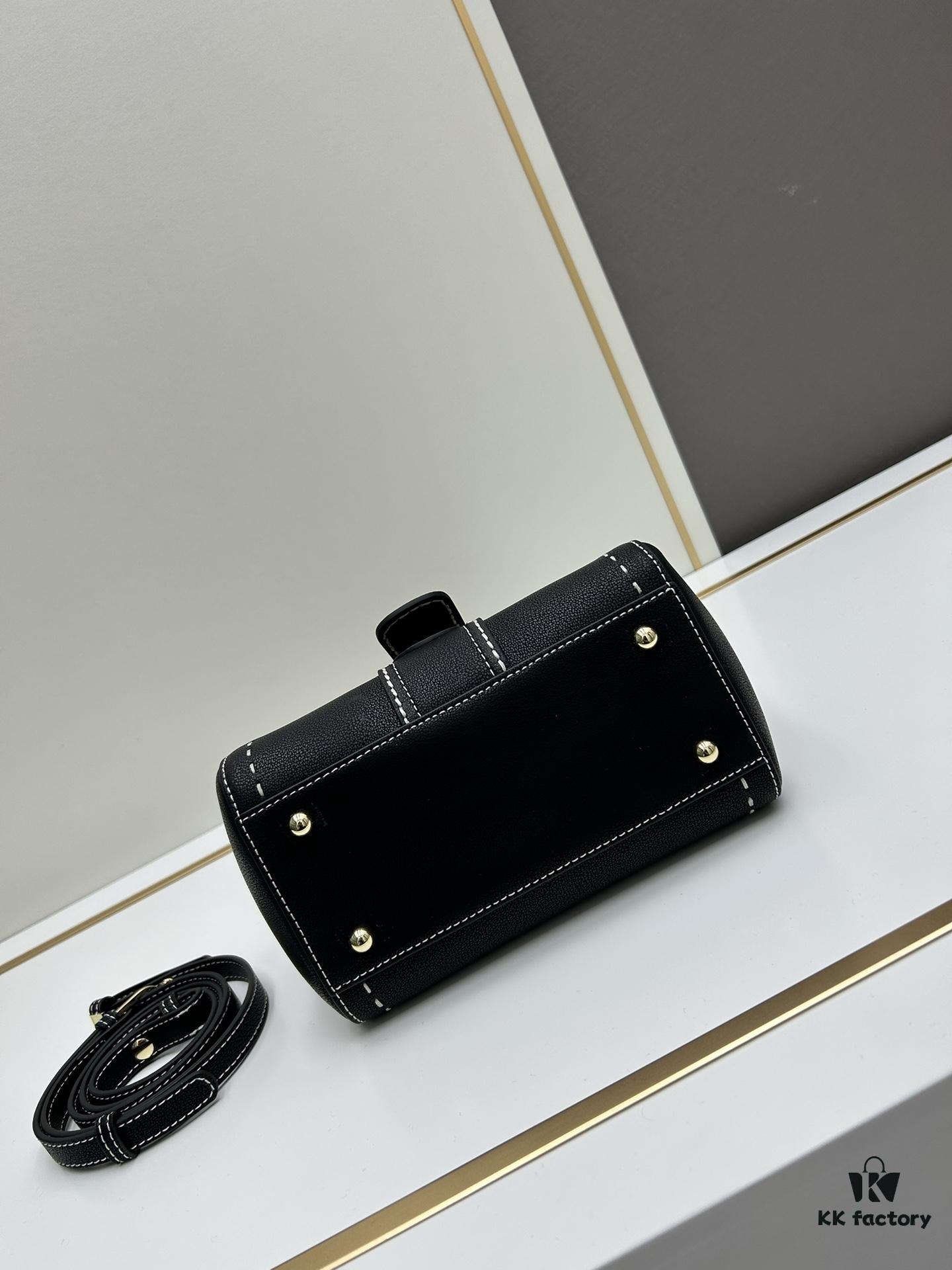 Delvaux 2024 Spring-Summer Exposed Stitching Collection