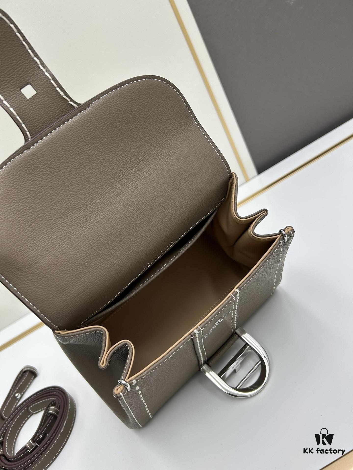 693081b06e68136f4d9a7ab2 Delvaux 2024 Spring-Summer Exposed Stitching Collection