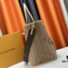 693081bc6e68136f4d9a7ad1 Authentic Item! Highly Acclaimed. LV's Latest Bestseller M40990 Large Size, Genuine Leather with Bronze Hardware, Real Photos Taken by Us. Welcome to Inquiry! Size: Large 40*33*20