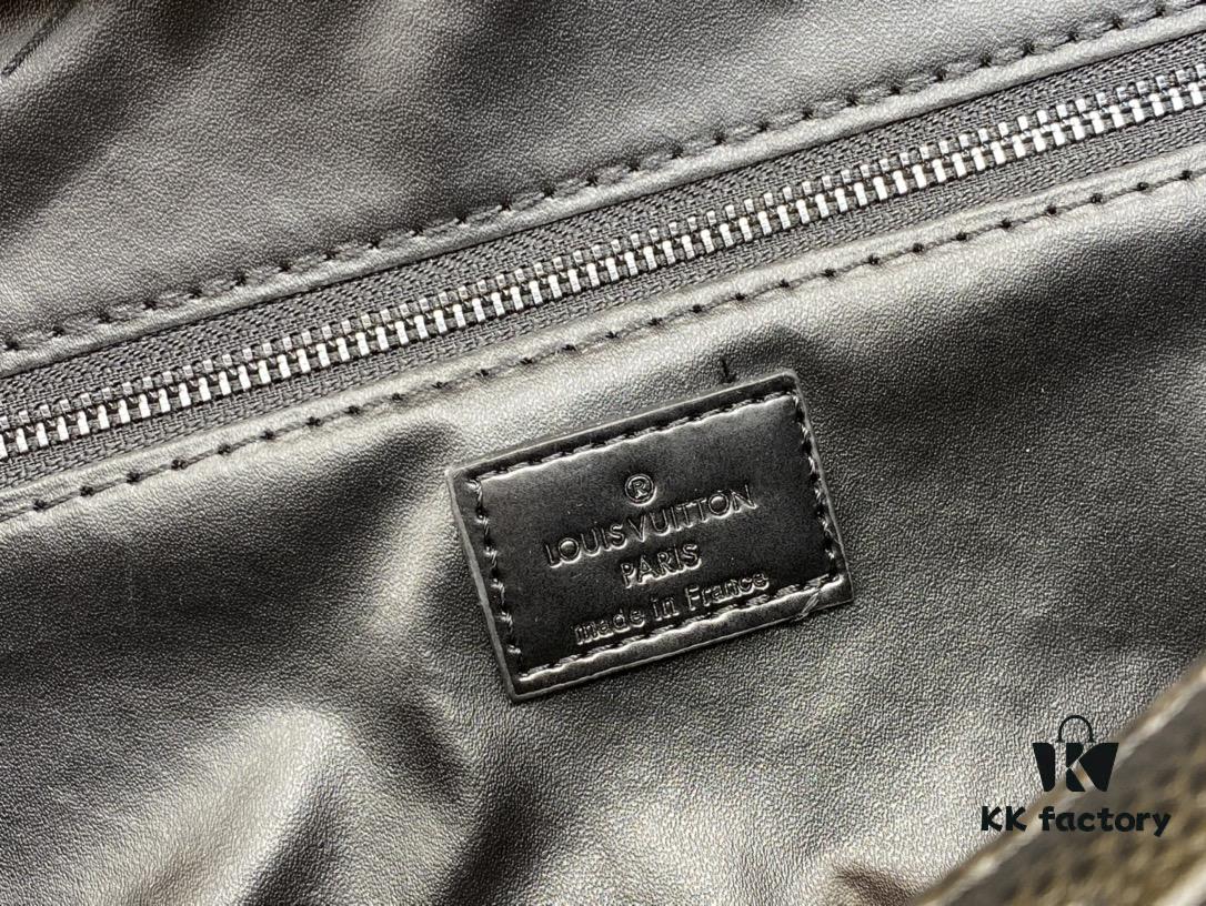 6930822f6e68136f4d9a7be8 Exclusive Louis Vuitton Neymar-Inspired Dual-Zip Cosmetic Pouch – Soft Monogram Canvas, Practical & Celebrity-Favorite Design