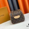 693082336e68136f4d9a7bf1 Exclusive Louis Vuitton Neymar-Inspired Double Zip Makeup Pouch – Soft Monogram Canvas, Practical Design Loved by Stars