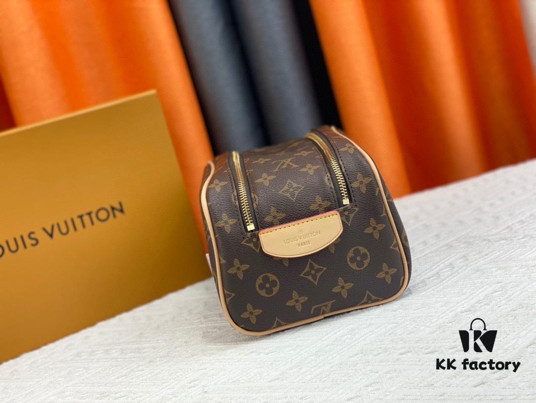 693082336e68136f4d9a7bf1 Exclusive Louis Vuitton Neymar-Inspired Double Zip Makeup Pouch – Soft Monogram Canvas, Practical Design Loved by Stars