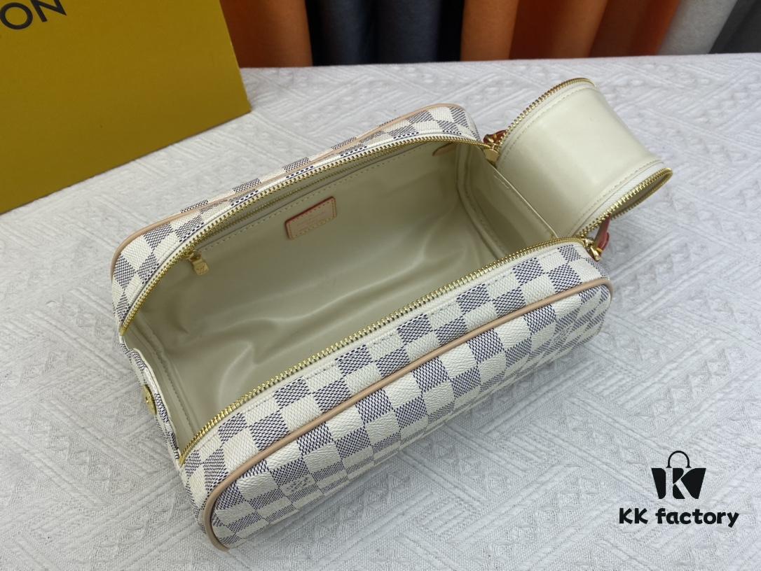 693082426e68136f4d9a7c10 Exclusive Louis Vuitton Neymar-Inspired Dual-Zip Makeup Pouch – Soft Monogram Canvas, Highly Practical Celebrity Favorite