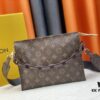 Authentic High-End Quality Exclusive Customization 💥 M47542 M67692 M47545 LV [Rose] Modified Official Website Toiletry Bag Super Hot Beautiful New Style LV Original Order Matching Pattern Quality 🌵 Classic Monogram Clutch Toiletry Bag ✌️ Ultra-High Quality Authentic Hardware 💧 Exquisitely Crafted with Unique Design Concept 👍🏻 Excellent Fit and Finish, Artisan Masterpiece Size 25x20.5