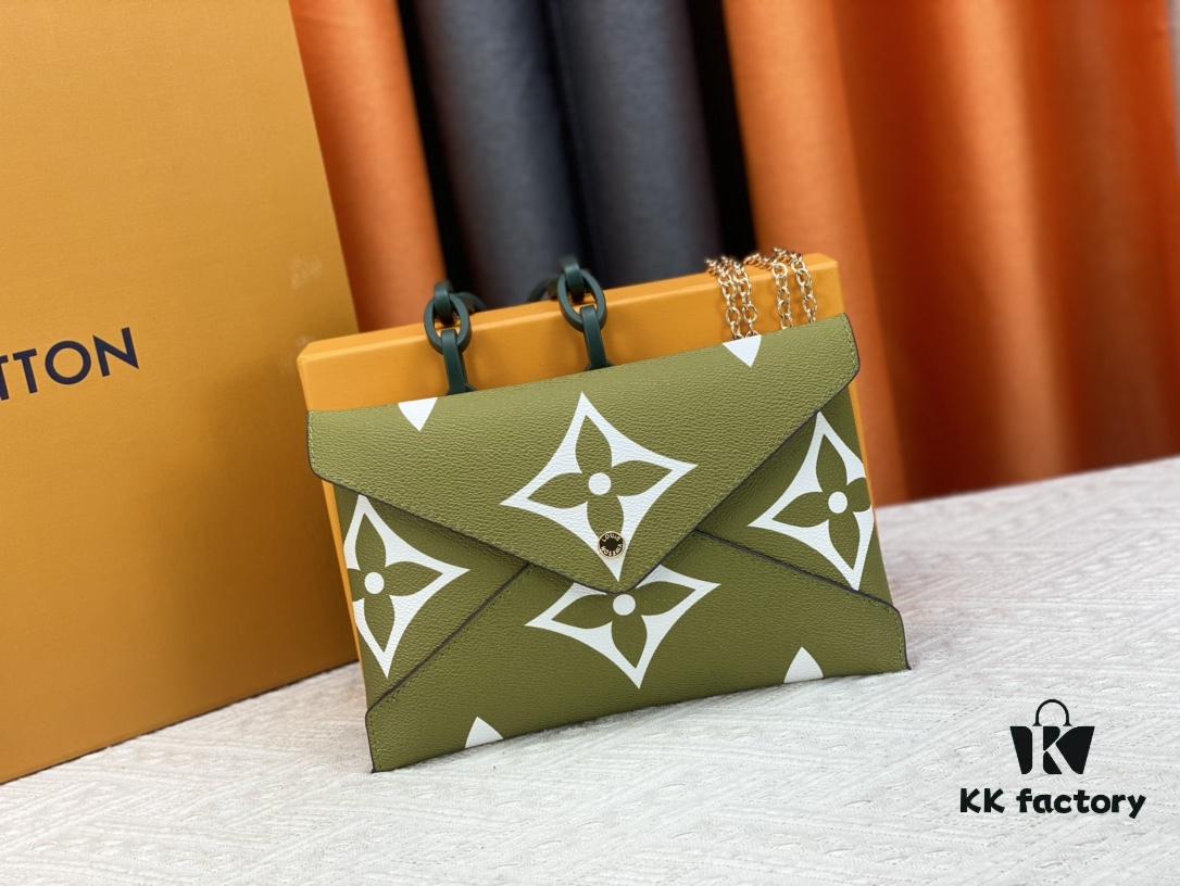 6930824b6e68136f4d9a7c21 M67600 M62034 Hot Release 🔥 LV New Kirigami Three-Piece Clutch Set – One Purchase, Three Bags!