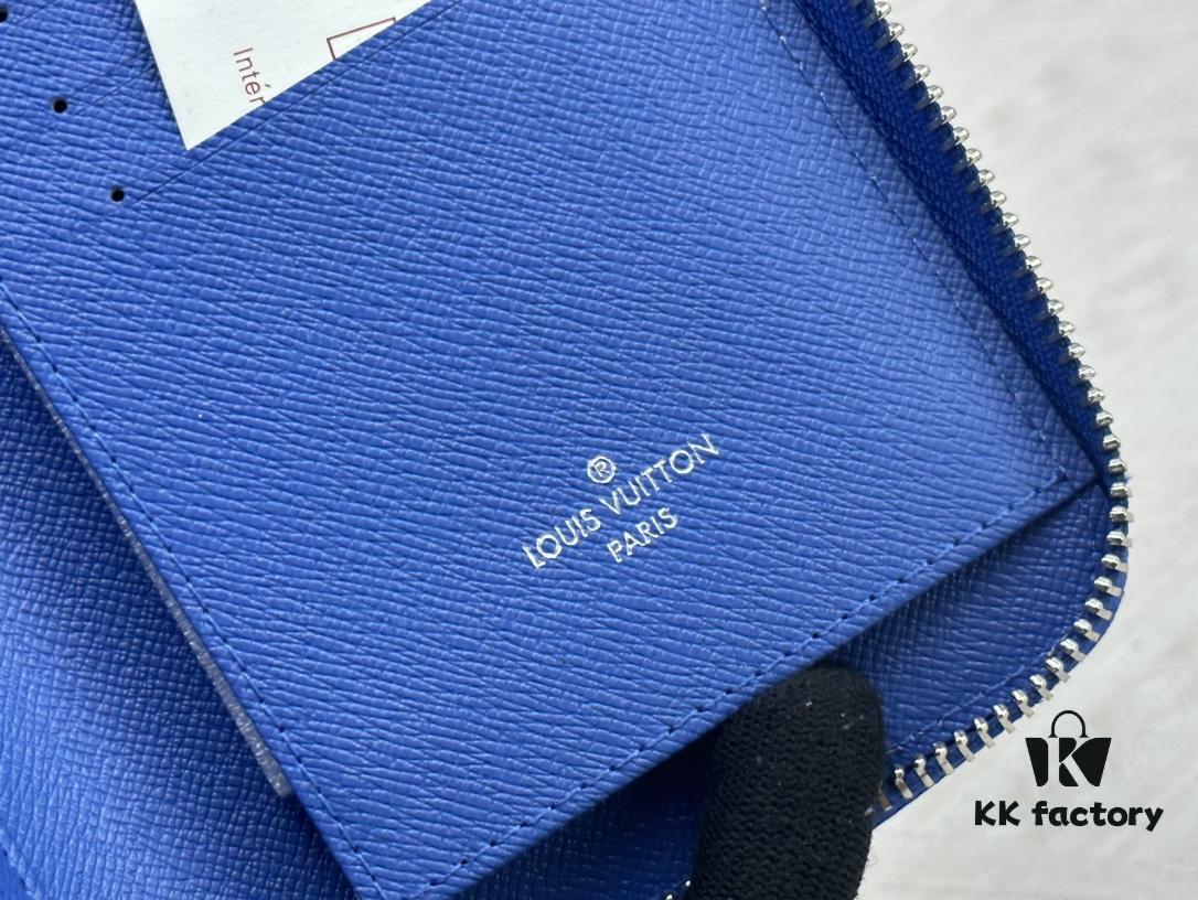6930826b6e68136f4d9a7c61 M80801 This zipper wallet is part of the 2021–24 Autumn-Winter Everyday LV Limited Edition collection