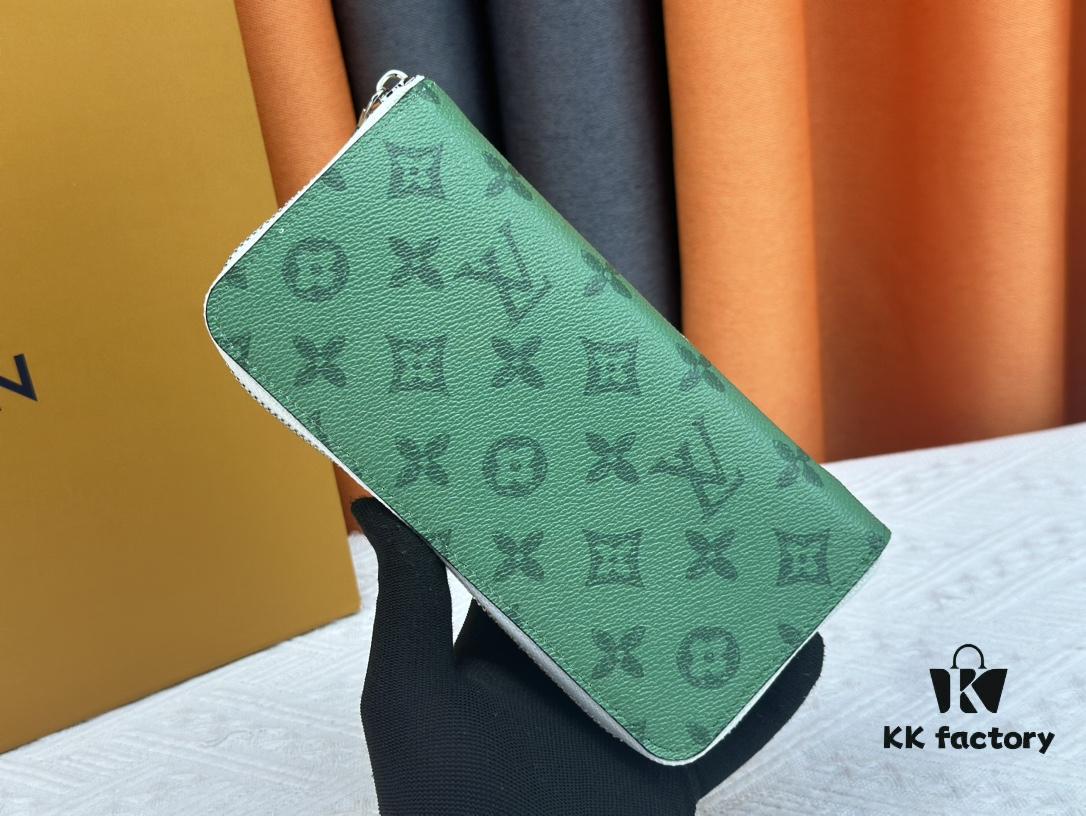 6930826b6e68136f4d9a7c62 M80801 This zip-around wallet is part of the 2021-24 Autumn/Winter Everyday LV Limited Edition collection