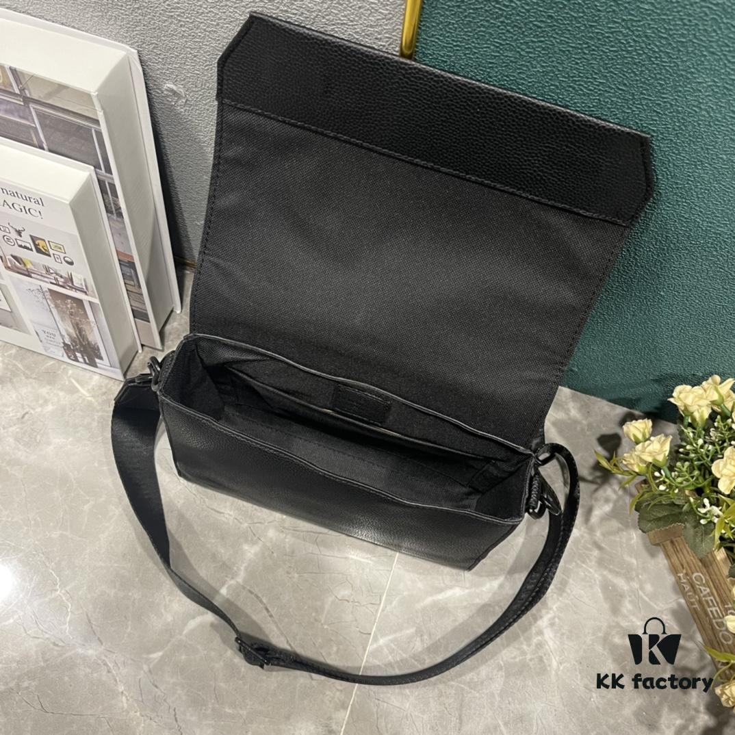 Upgraded Takeoff Small Aer Messenger Bag in Black and Dark Green