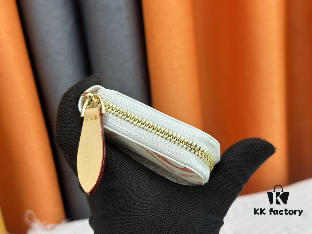 693082e46e68136f4d9a7d3c M83658 Red Zippy Coin Purse