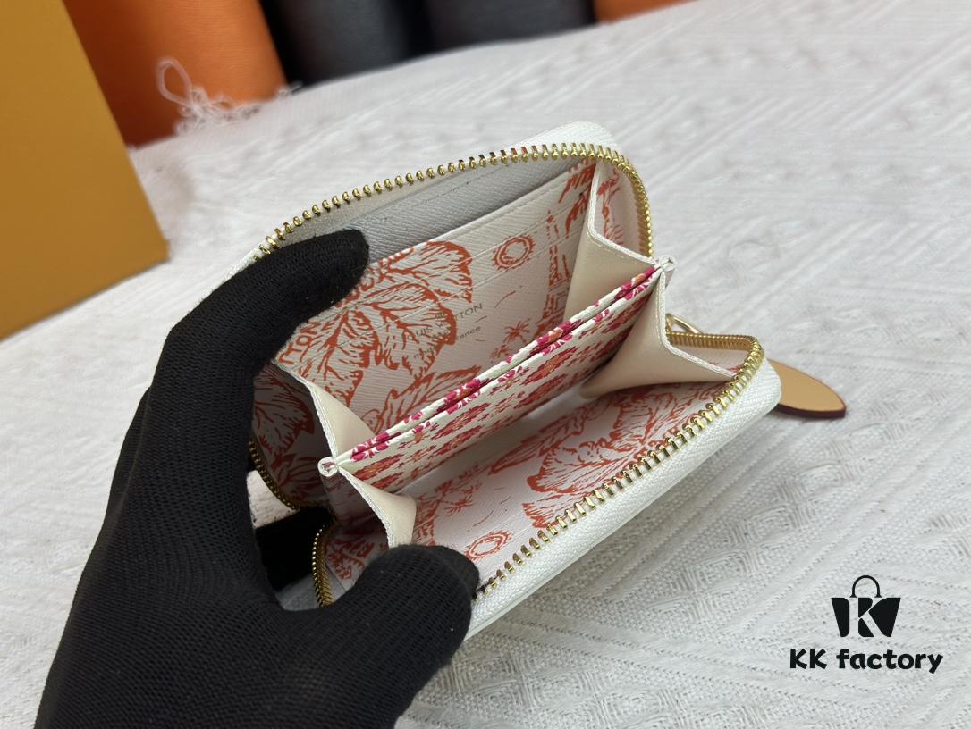 693082e46e68136f4d9a7d3d M83658 Red Zippy Coin Purse