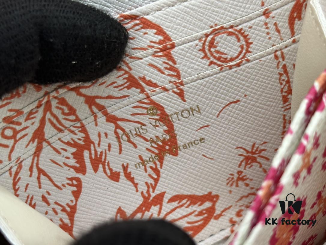 693082e66e68136f4d9a7d3e M83658 Red Zippy Coin Purse