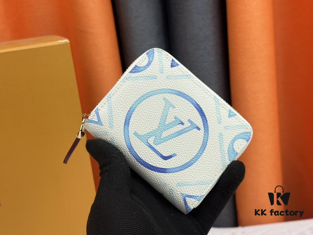 693082e76e68136f4d9a7d40 M83658 Blue Zippy Coin Purse