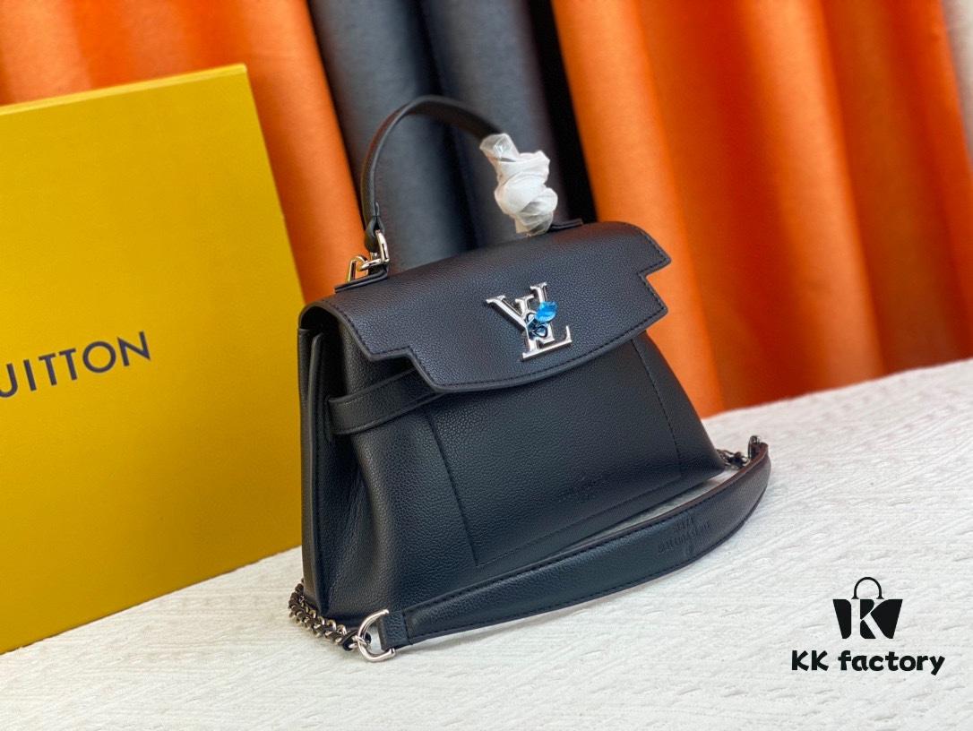 693083556e68136f4d9a7e02 Exclusive Background Upgraded Original Version M21088 M21052 M20997 This Season, the Compact Lockme Ever Mini Bag Features Fashionable New Hues in Grained Calfskin Leather