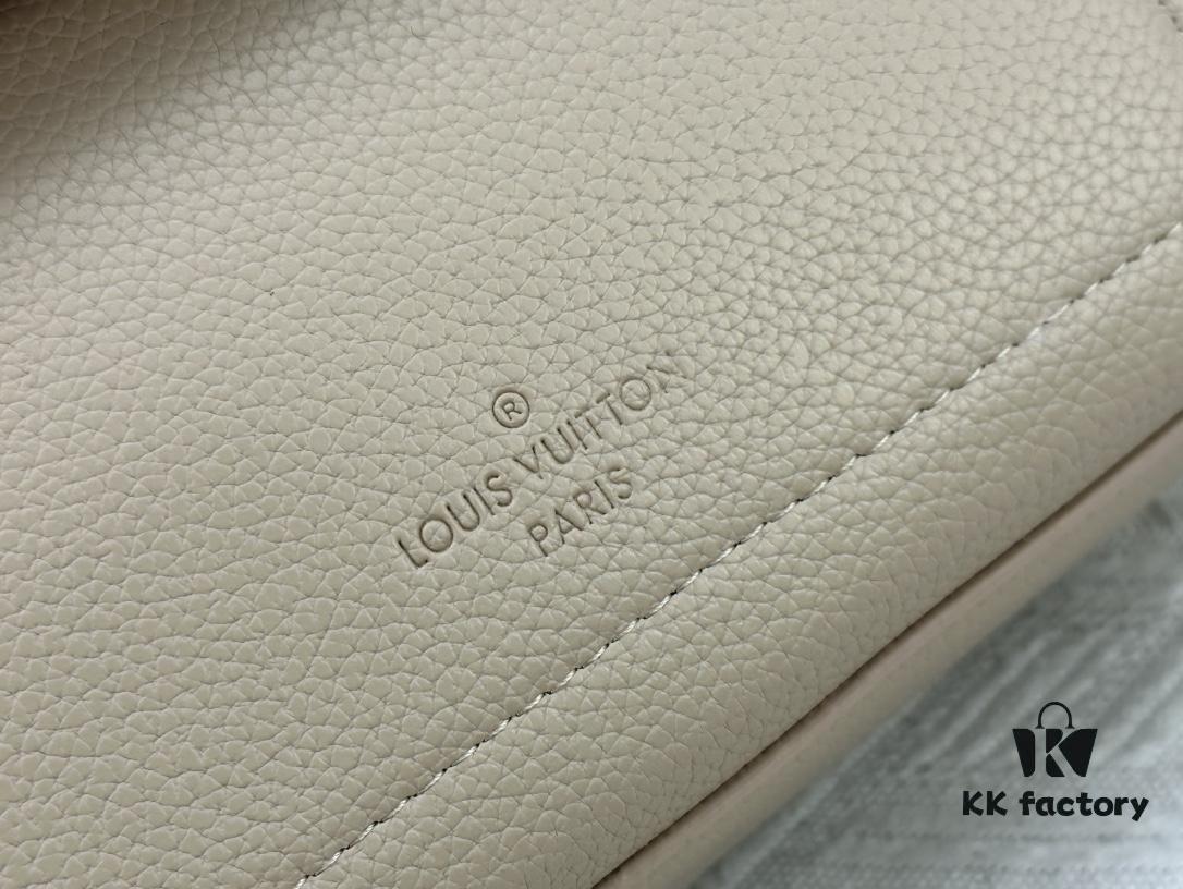 693083636e68136f4d9a7e1a Exclusive Background Upgraded Original Version M21088 M21052 M20997 This Season, the Petite Lockme Ever Mini Bag Features Fashionable New Hues in Grained Calfskin Leather