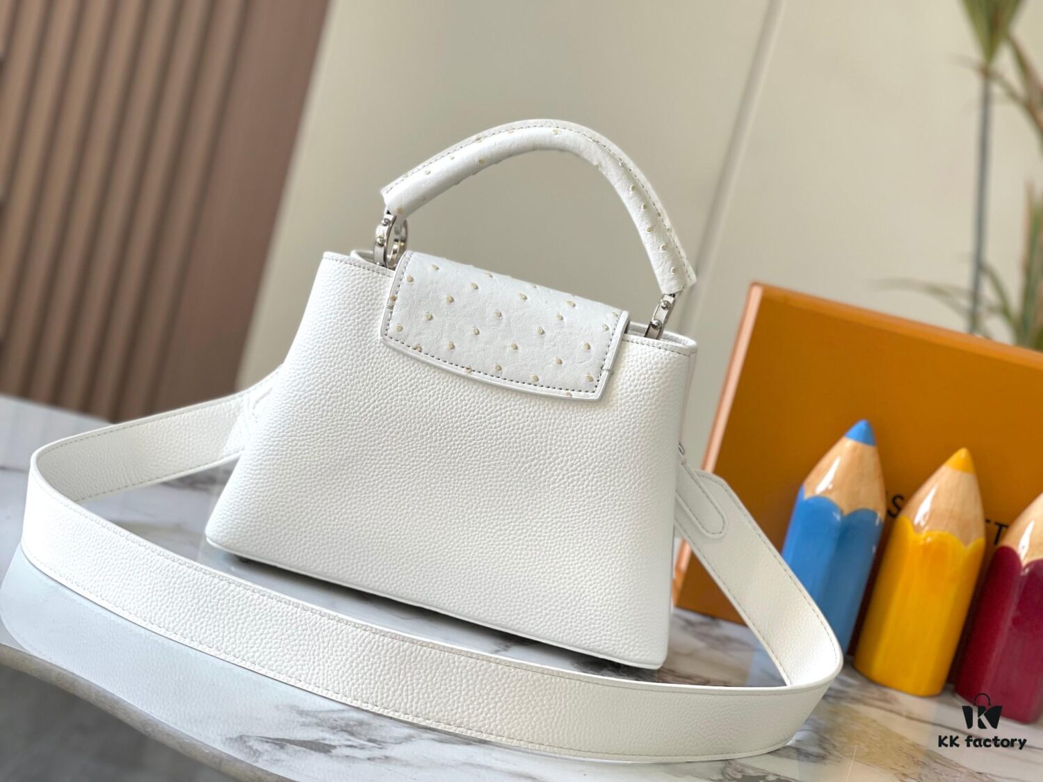 693083786e68136f4d9a7e3d Upgraded M82905 White Ostrich