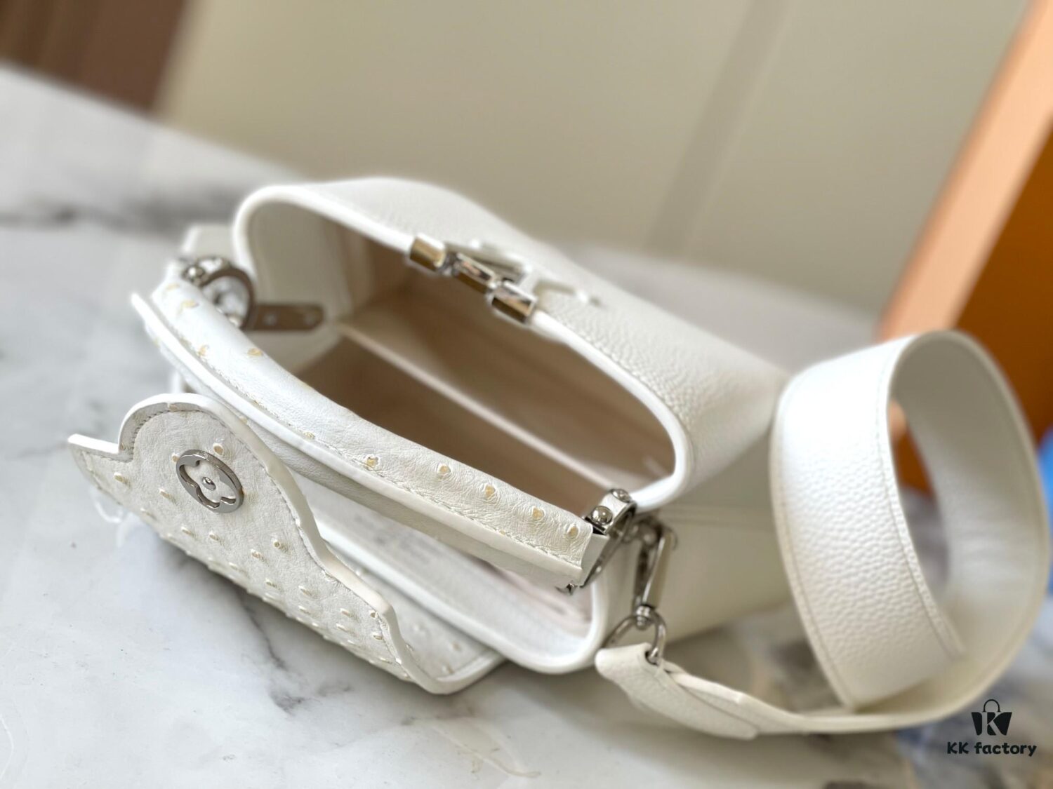 693083806e68136f4d9a7e47 Upgraded M82905 White Ostrich