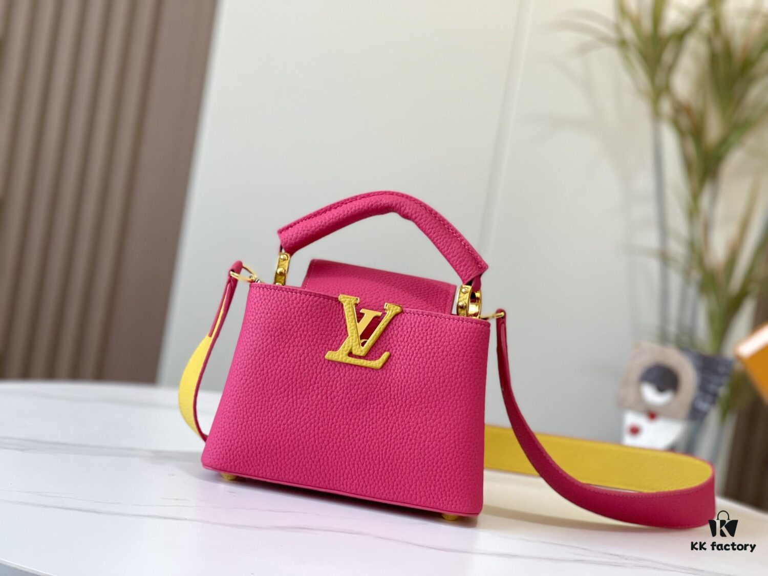 693083916e68136f4d9a7e67 Upgraded M59440 Capucines Mini Handbag