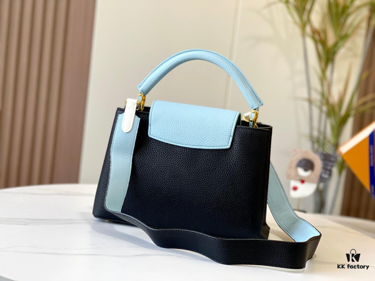 693083976e68136f4d9a7e72 Upgraded Version 🇫🇷 M57523 M57522 Black and Lake Blue Capucines MM Handbag